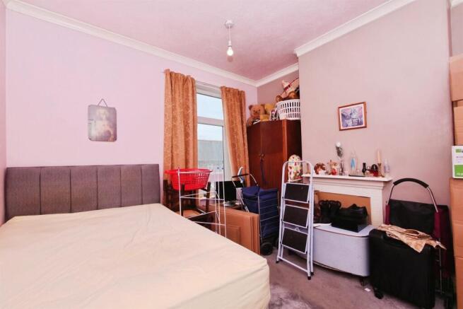 2 bed Terraced for sale Image 8