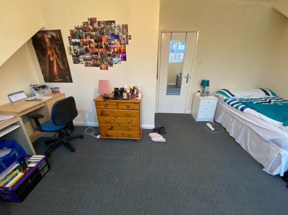 6 bed Terraced to rent Image 12