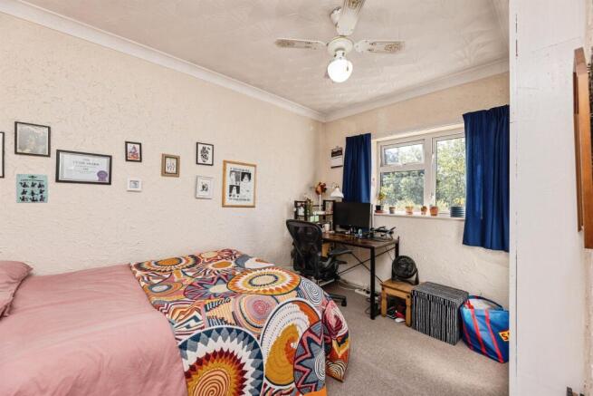 3 bed Semi-Detached for sale Image 7