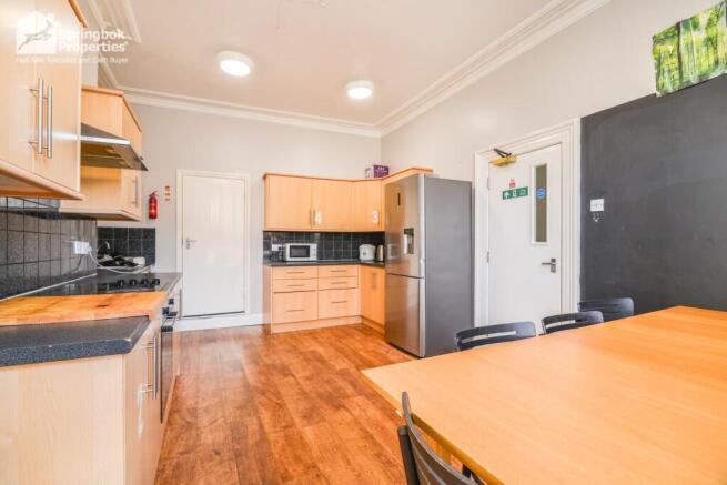 9 bed End of Terrace for sale Image 6