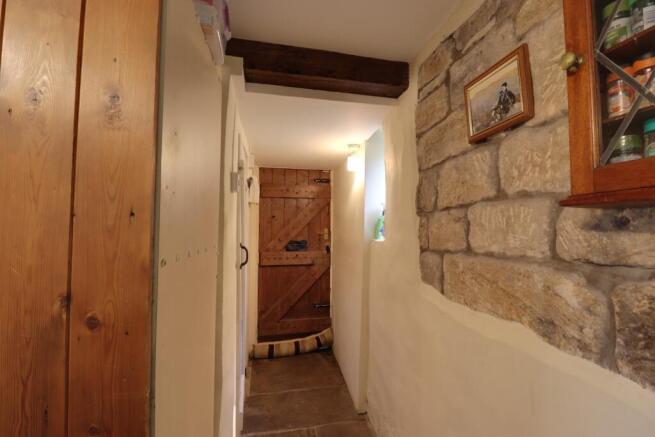 7 bed Farm House for sale Image 8