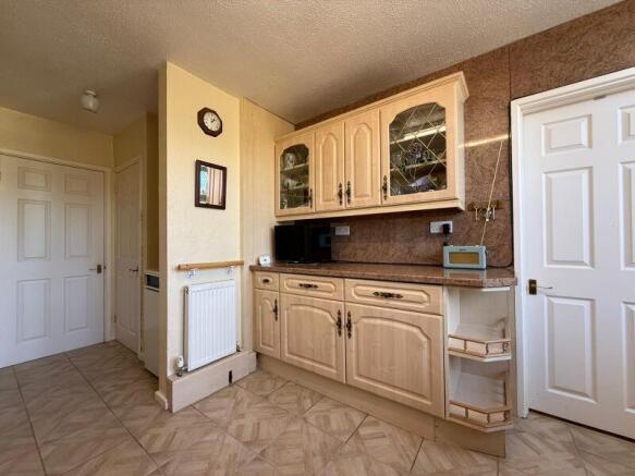 3 bed Town House for sale Image 5