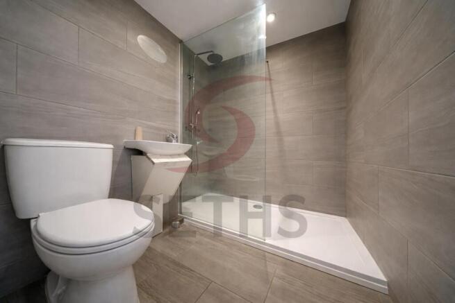 Shared shower 2.jpg