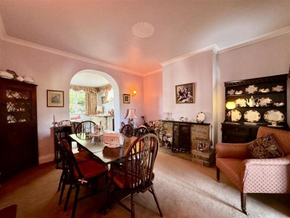 3 bed Semi-Detached for sale Image 11