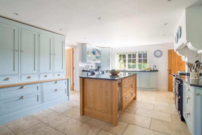 Kitchen/Breakfast Room