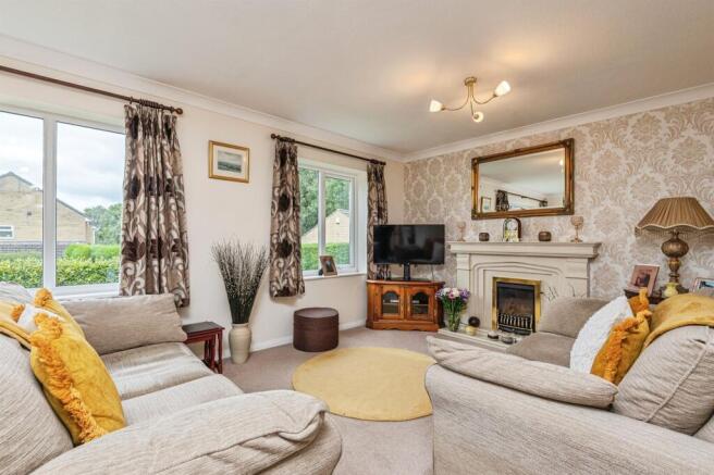 3 bed Detached Bungalow for sale Image 8