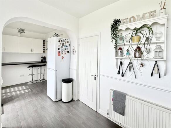 3 bed House for sale Image 5