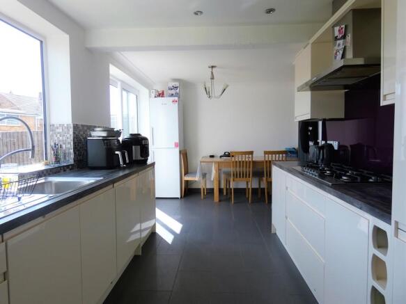 Kitchen & Din...