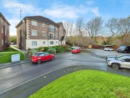 45, Valley Grove, Lundwood, Barnsley S71 5LJ