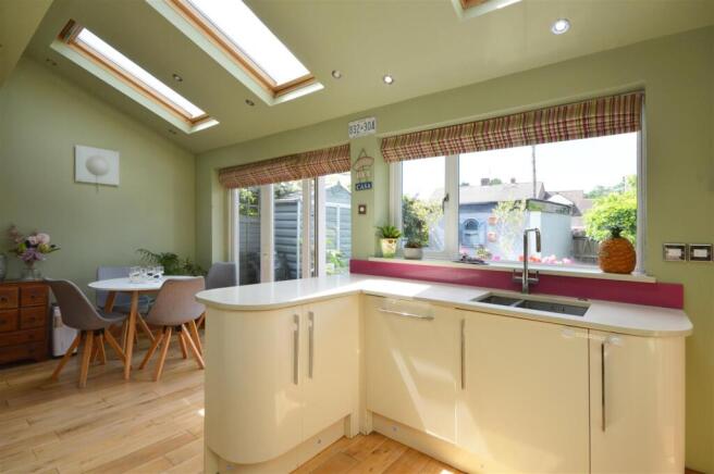 Kitchen/Dining Room