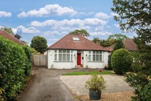 12, School Lane, Fetcham KT22 9JU