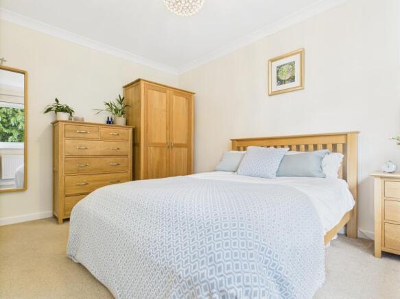 2 bed Flat to rent Image 8