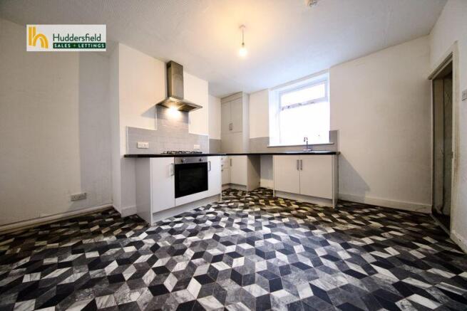 3 bed Terraced to rent Image 4
