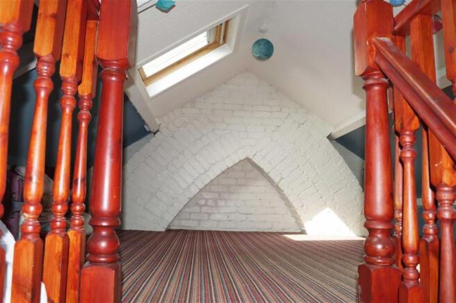 ATTIC ROOM
