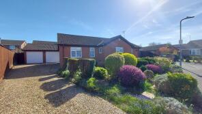 2, Yew Tree Close, Bourne PE10 9SW