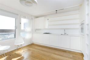 72, Selworthy House, Battersea Church Road, London SW11 3NG