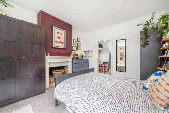 1, 73 Thornlaw Road-13.jpg