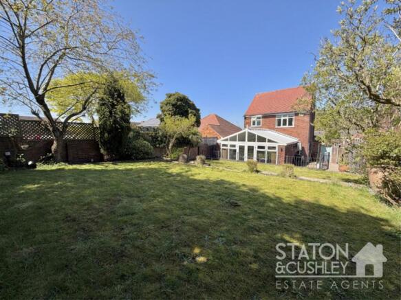 Mansfield, NG18 photo 2