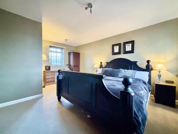 3 bed Detached for sale Image 12