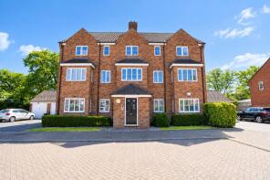 24, Aldershaws, Dickens Heath, Solihull B90 1SQ