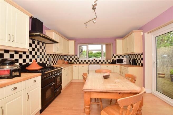 Kitchen/ Breakfast Room
