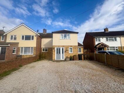 Norman Road, Barton Le Clay, Beds, MK45 4QA