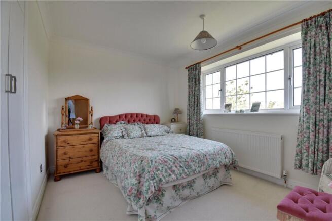 4 bed Detached for sale Image 5