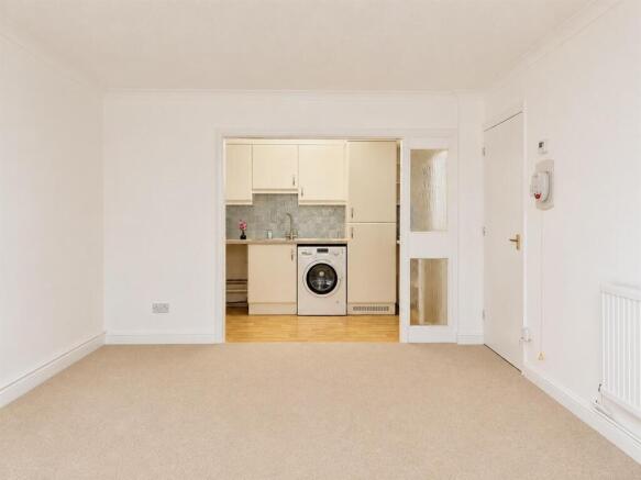 LivingRoom1.jpg