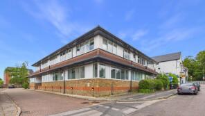 Flat 2, 4a Avenue Court, Victoria Avenue, Camberley GU15 3FT