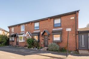 6, Linnet Mews, London SW12 8JE