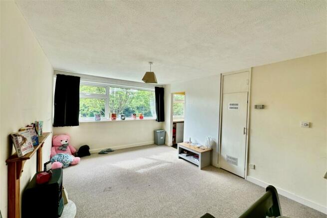 Studio for sale Image 6