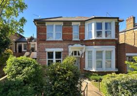 29a, Mount Adon Park, London SE22 0DS