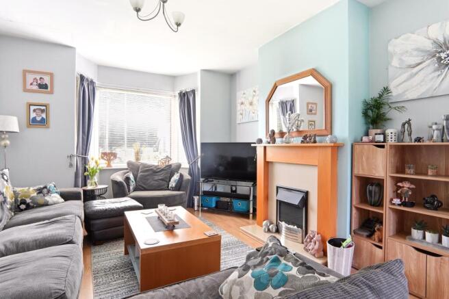 3 bed Semi-Detached for sale Image 4