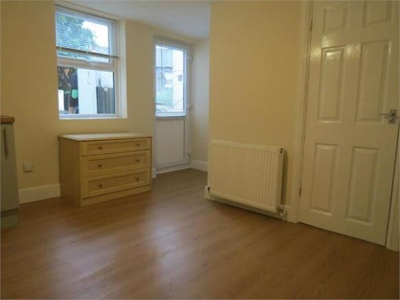 Living area 3.jpg