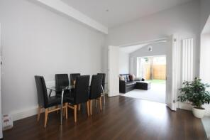 Flat A, 56, Sotheby Road, London N5 2UR