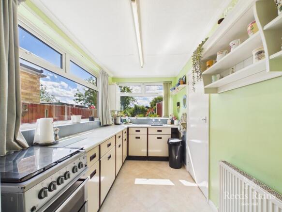3 bed Semi-Detached for sale Image 8