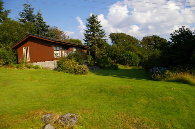6 Riverview Park