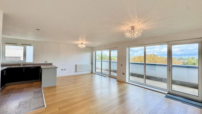 Baily, Park Way, Newbury, RG14 1EF photo 4