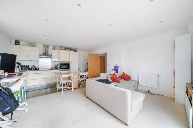 1397711-5-696644f...