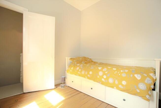 2 bed Terraced for sale Image 6