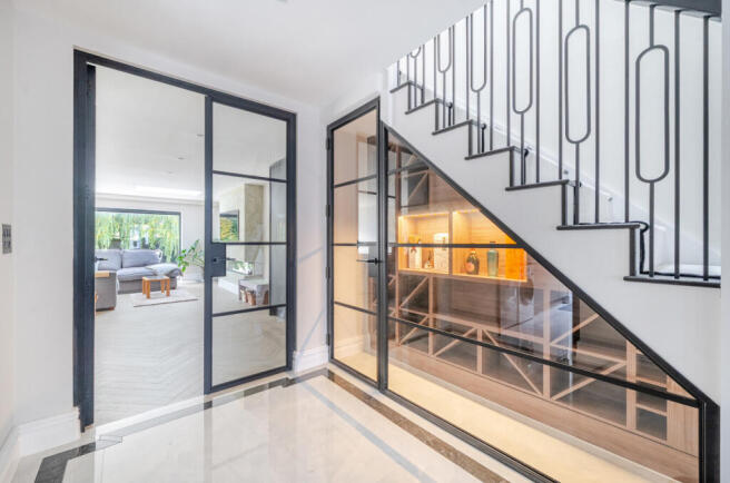 1371712-22-68f8a6...