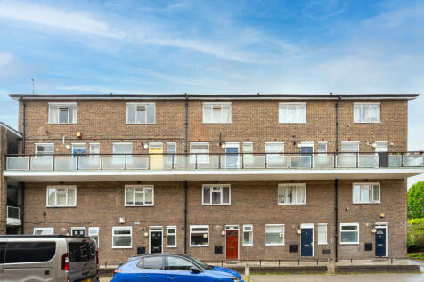 Leda Court, Oval, London, SW9