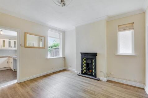 3 Alexandra Crescent, Beeston, Nottingham, Nottinghamshire NG9 2BS photo 4