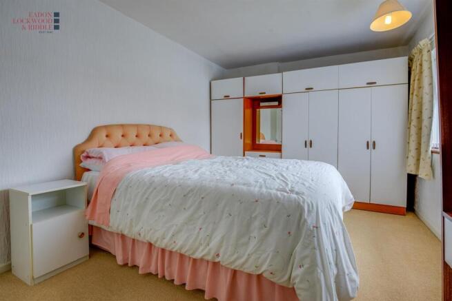 3 bed Semi-Detached for sale Image 9