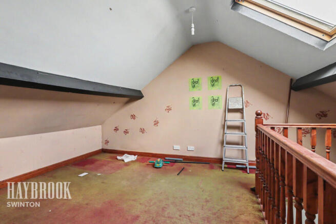 3 bed Terraced for sale Image 11