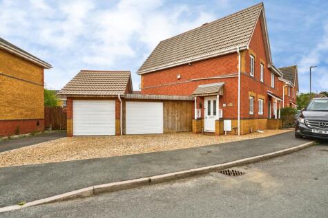 Kenilworth Crescent, Walsall, West Midlands, WS2