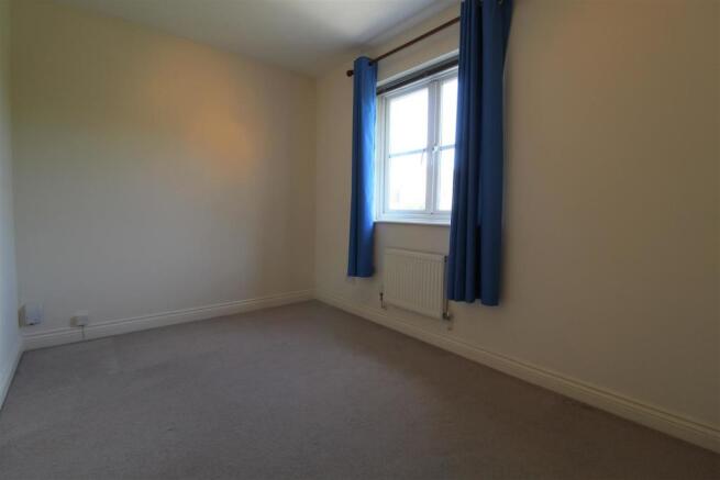 Bedroom 2.JPG