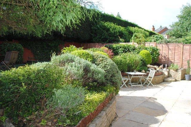REAR PATIO_640x428.jpg