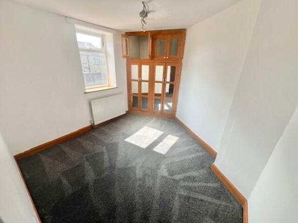3 bed House to rent Image 8