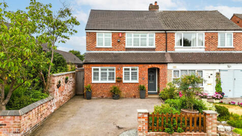 Kings Lane, Newton Regis, Tamworth, Warwickshire, B79